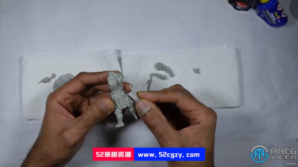 【中文字幕】如何组装和喷绘微缩模型雕塑手办视频教程 CG 第12张