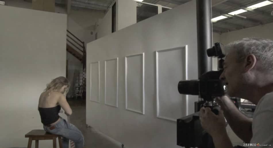 [人像摄影教程] 摄影师 Peter Coulson 棚拍美女模特Bonnee摆姿势教程-中英字幕 摄影 第3张